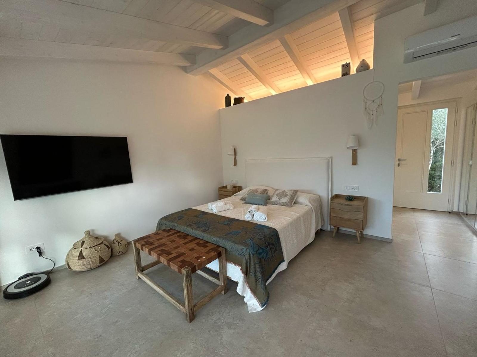 Villa Aurea · villa con piscina privata in Costa Smeralda, Olbia,