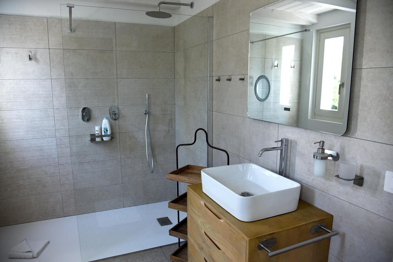 Villa Aurea · villa con piscina privata in Costa Smeralda, Olbia,