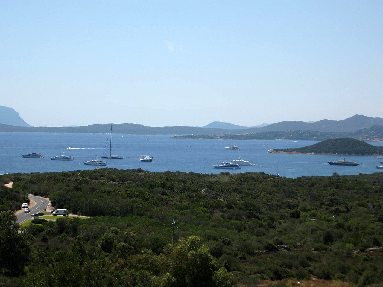 Villa Aurea · villa con piscina privata in Costa Smeralda, Olbia, 