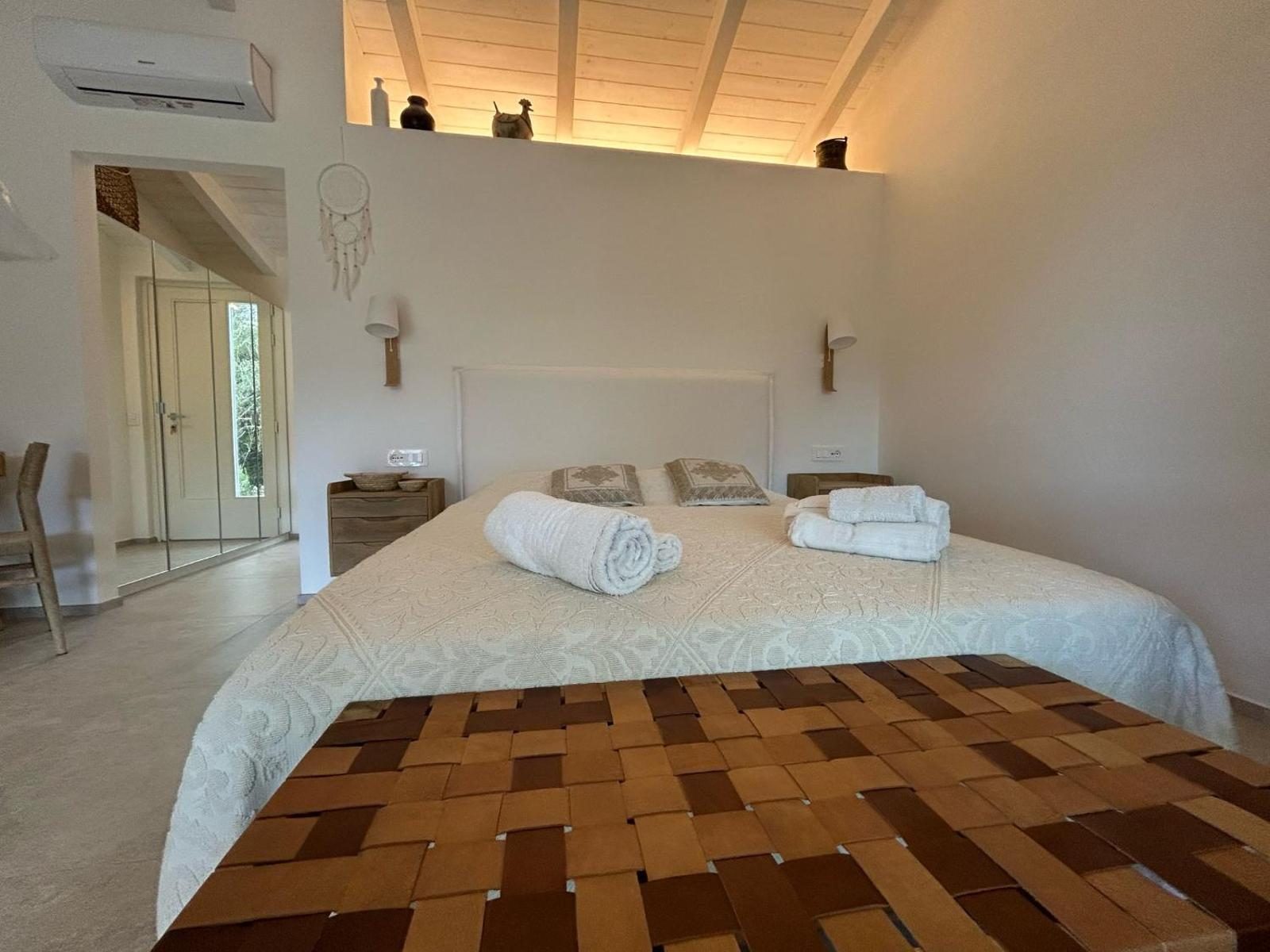 Villa Aurea · villa con piscina privata in Costa Smeralda, Olbia,